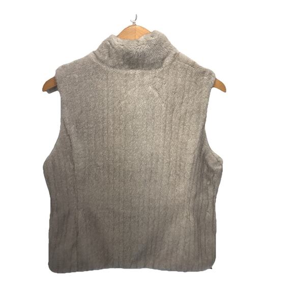 Via Spiga Women’s Size Small Faux fur Reversible Vest Light Gray - Picture 7 of 14